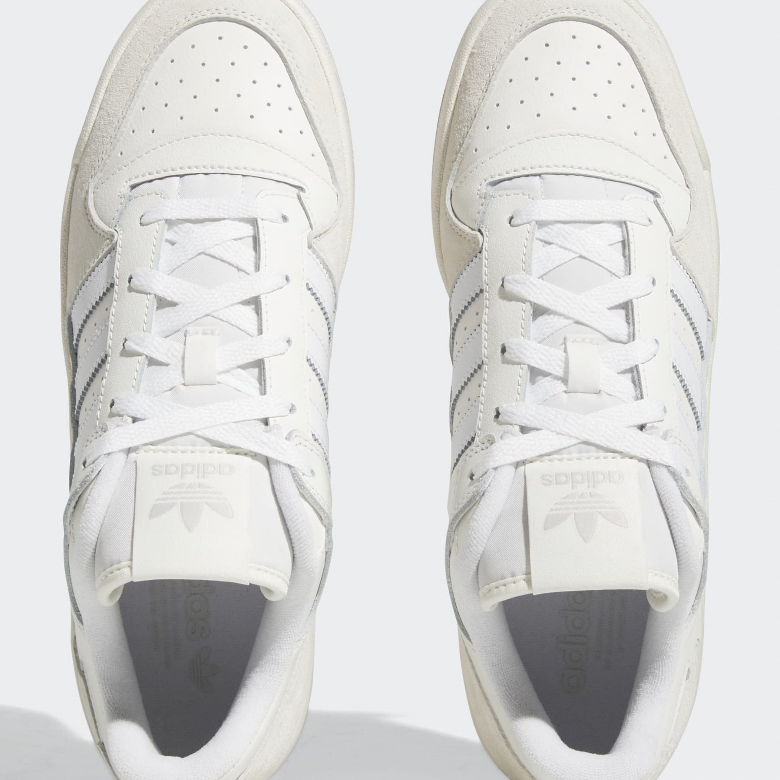 Фото № 2 с приближением к товару «‎Adidas Forum »