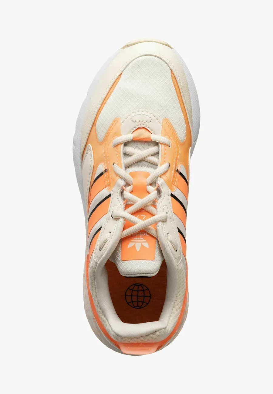 Фото № 3 с приближением к товару «‎Trainers»