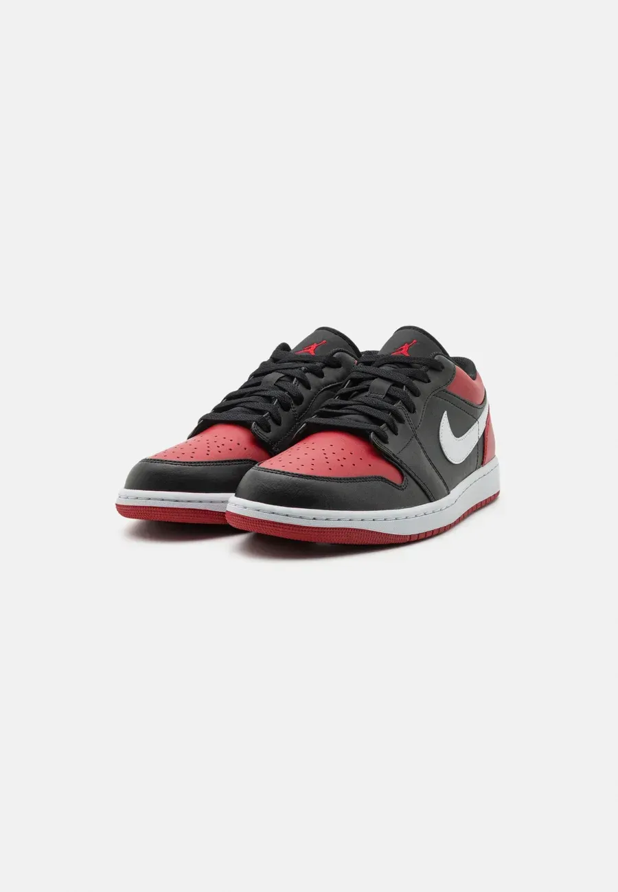 Фото № 4 с приближением к товару «‎AIR JORDAN 1 LOW»