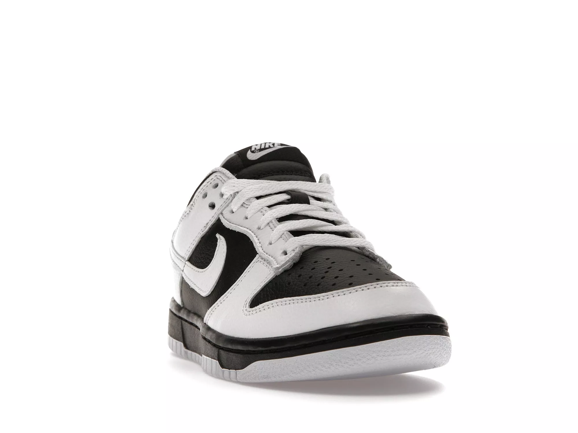 Фото № 5 с приближением к товару «‎Nike Dunk Low Retro Reverse Panda»