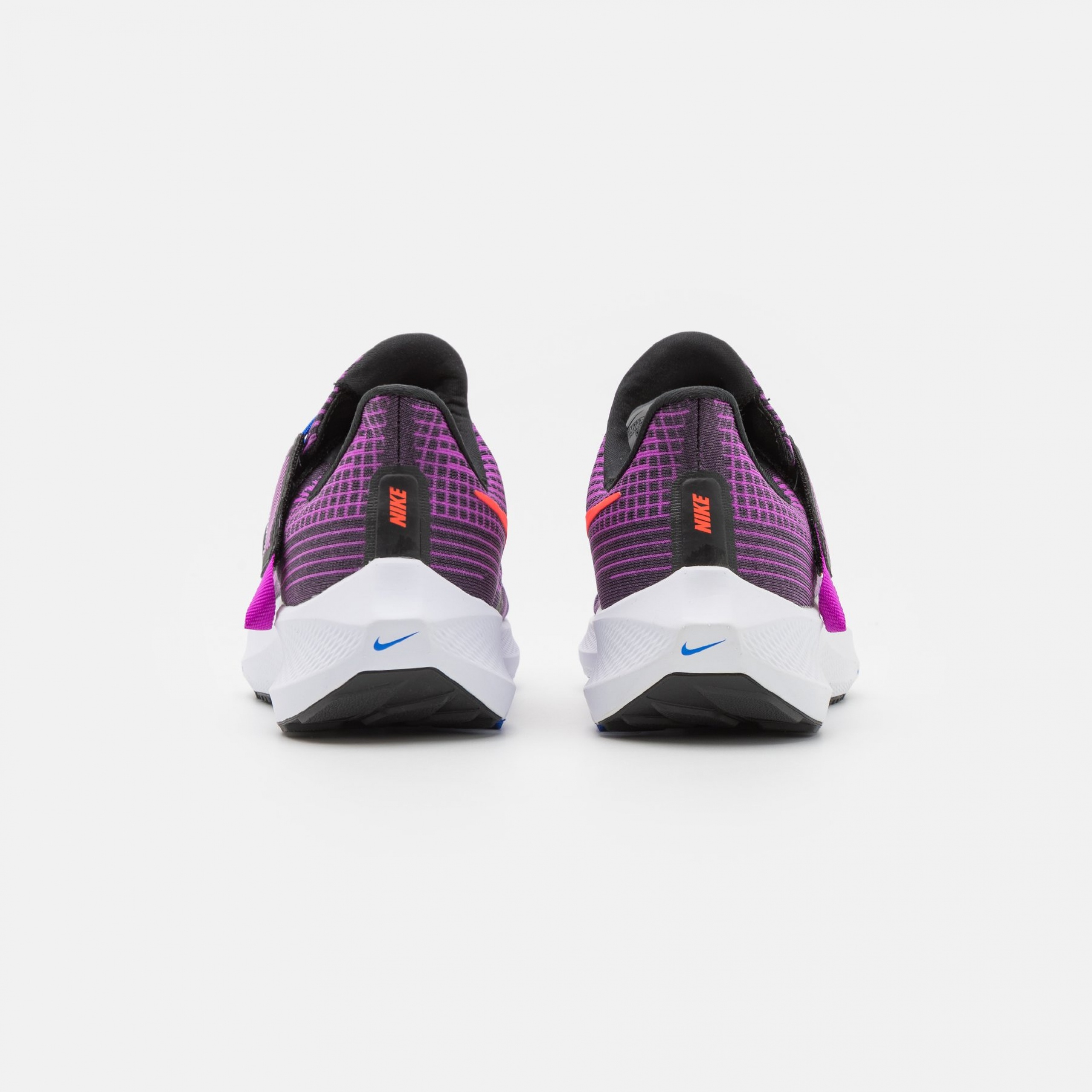 Фото № 3 с приближением к товару «‎Nike Air Zoom Pegasus Flyease»