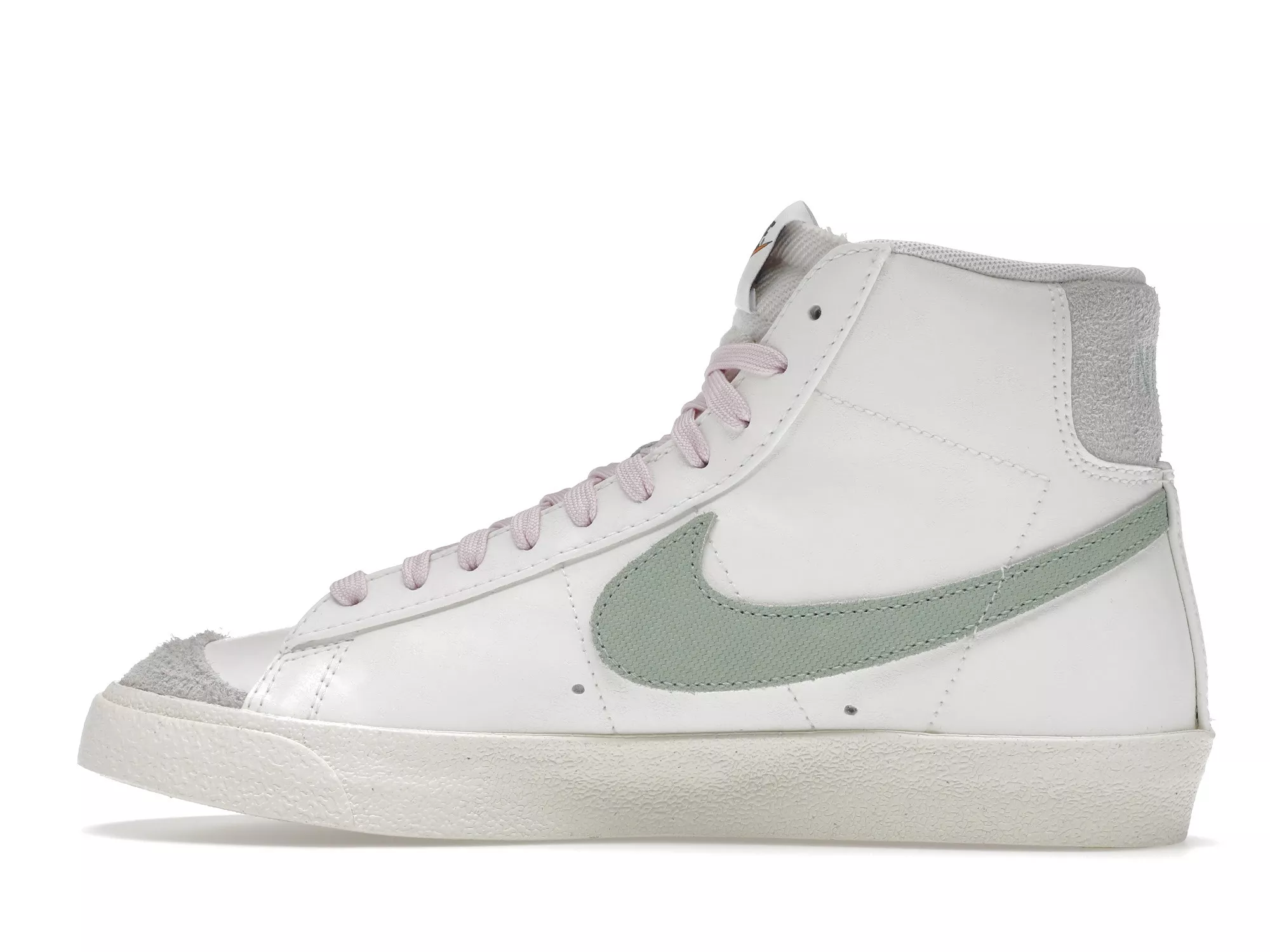 Фото № 4 с приближением к товару «‎Nike Blazer Mid 77 Premium Certified Fresh»