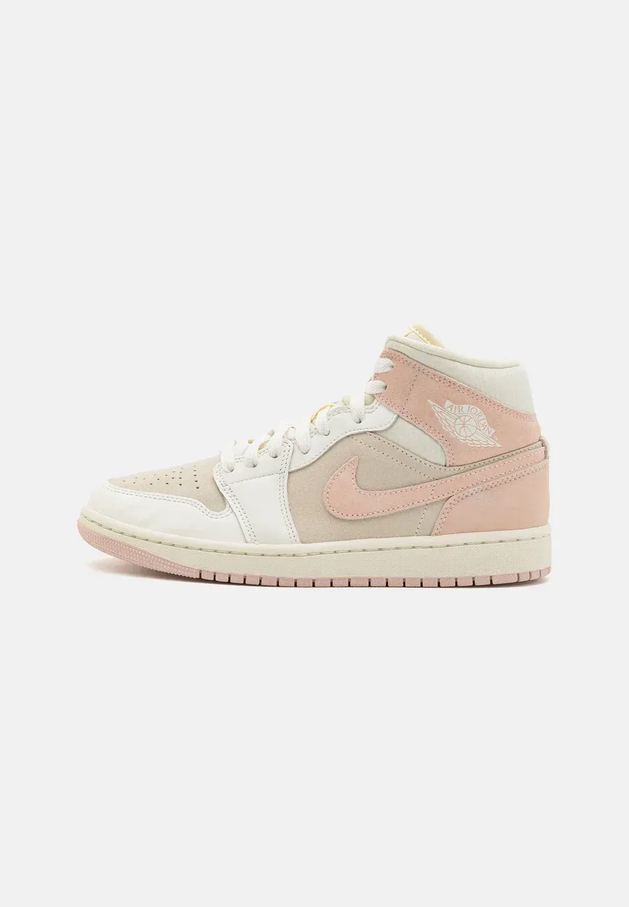 Фото № 1 с приближением к товару «‎AIR JORDAN 1 MID SE»