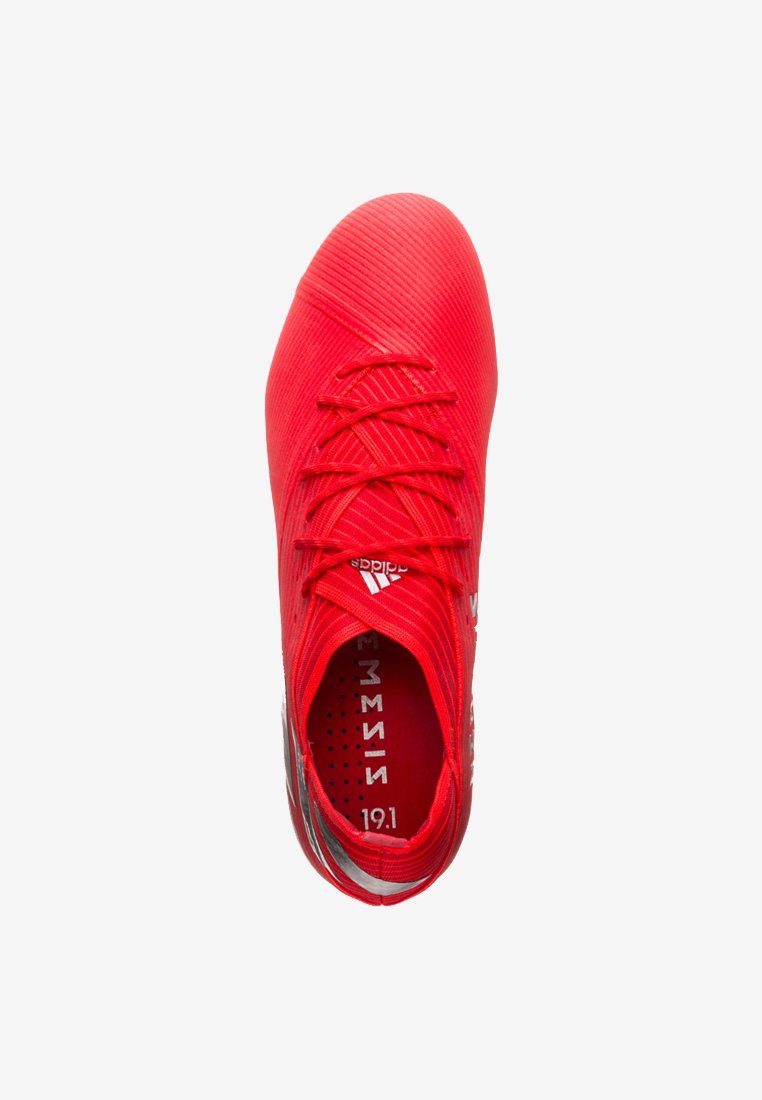Фото № 2 с приближением к товару «‎Adidas Nemeziz»