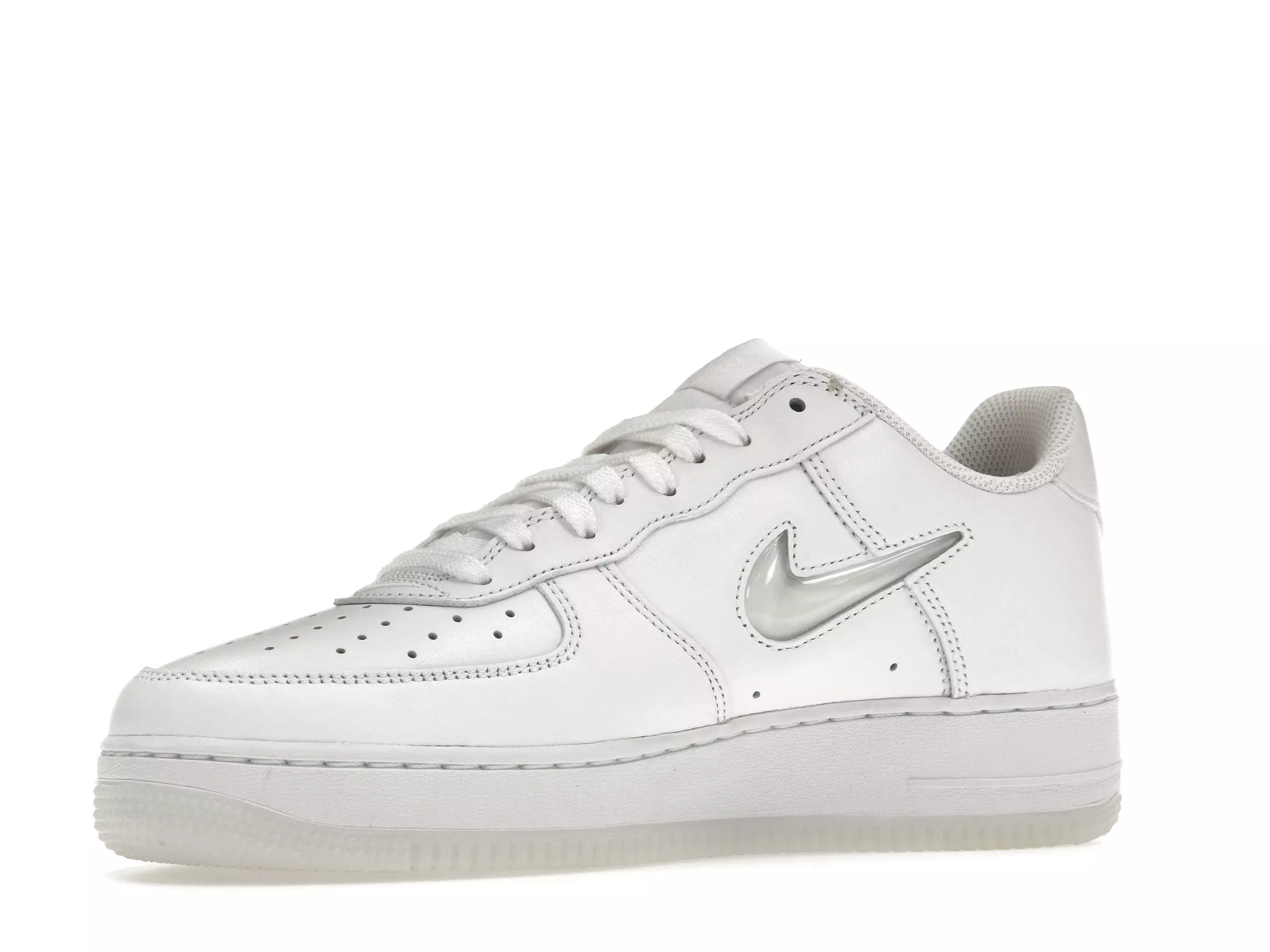 Фото № 6 с приближением к товару «‎Nike Air Force 1 Low 07 Retro Color of the Month Jewel Swoosh Triple White»