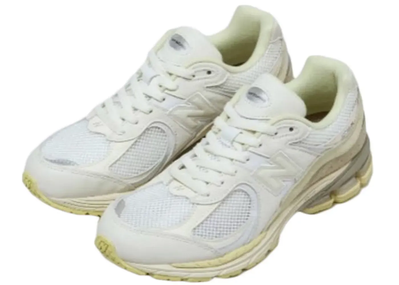 New Balance 2002R