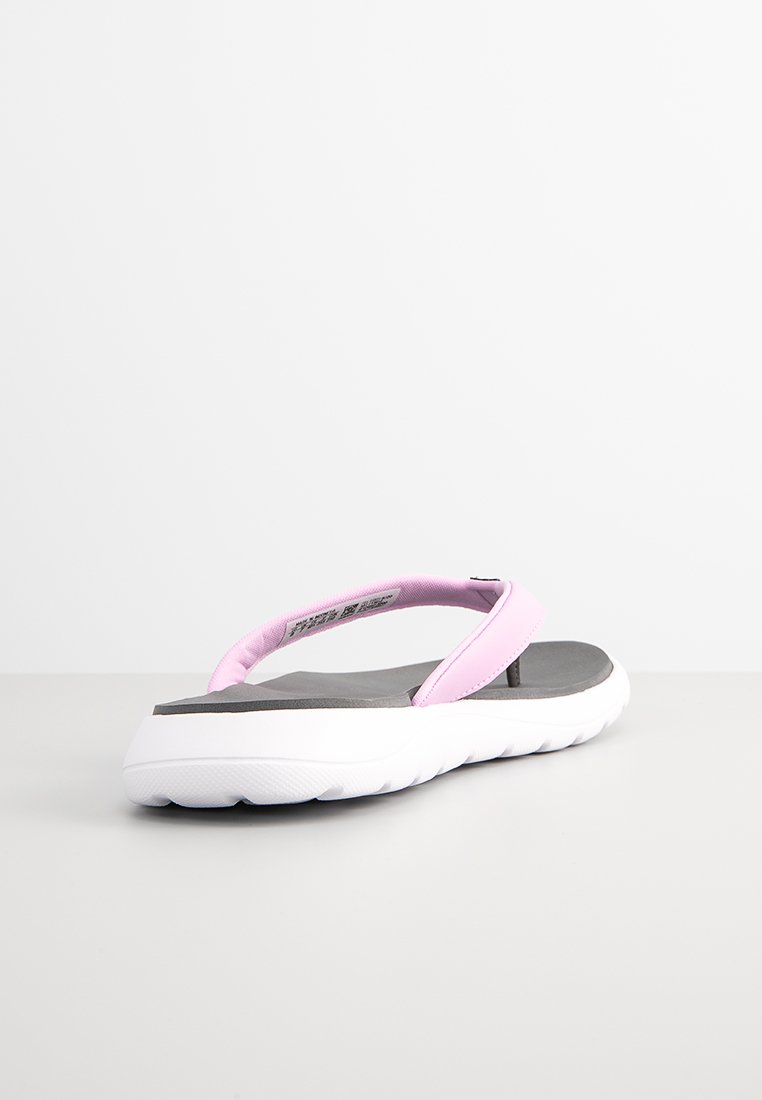 Фото № 3 с приближением к товару «‎Adidas Comfort»