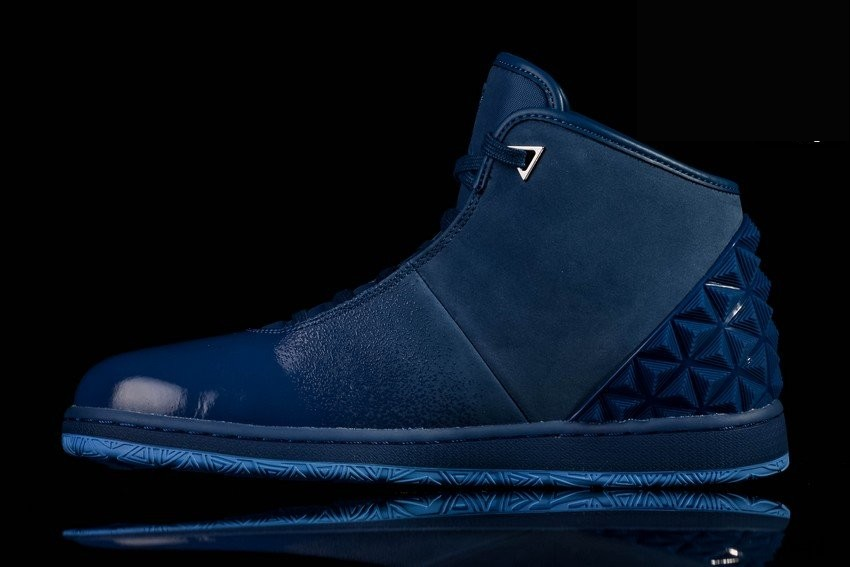 Фото № 1 с приближением к товару «‎Nike Air Jordan Instigator French »