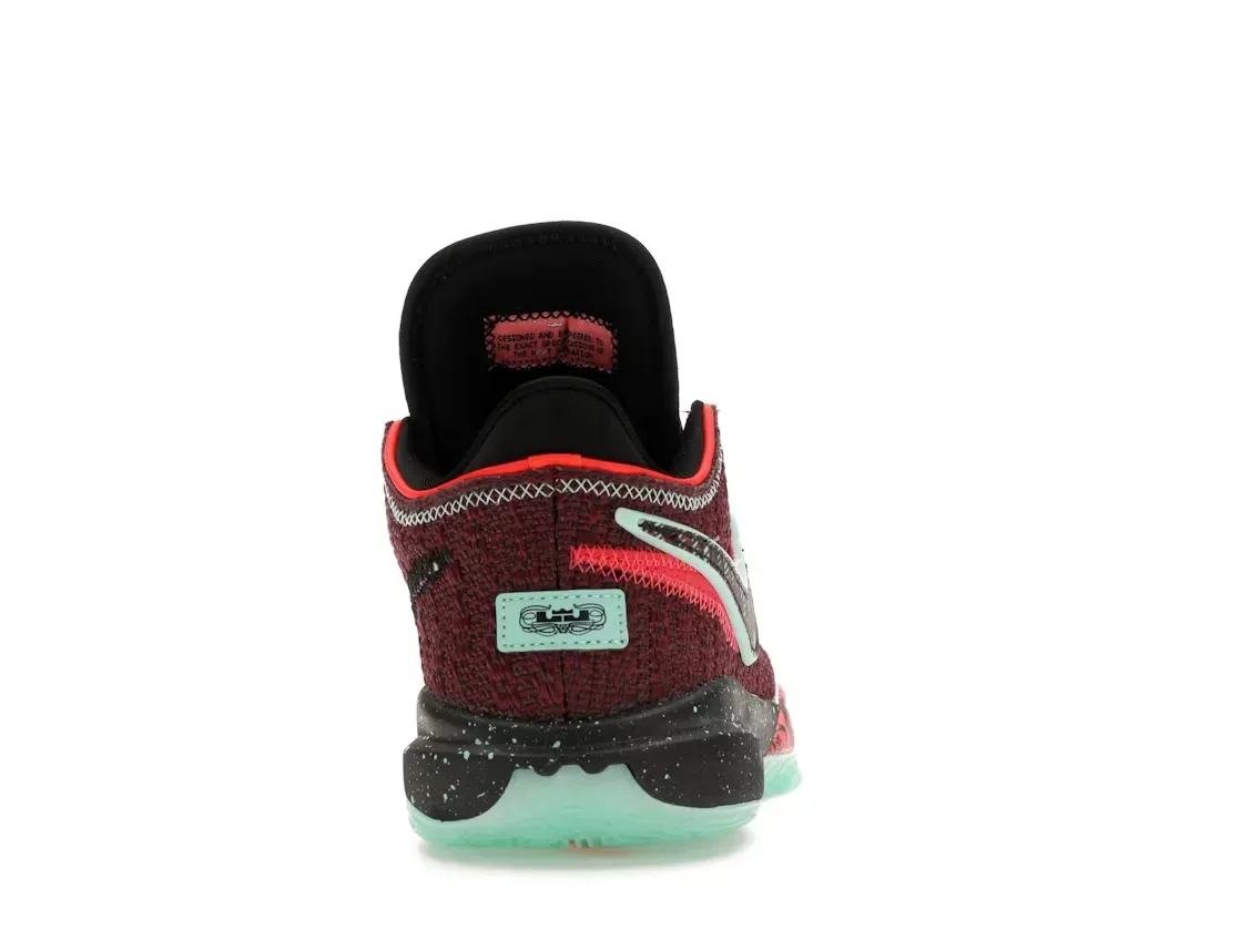 Фото № 4 с приближением к товару «‎Nike LeBron 20 SE»