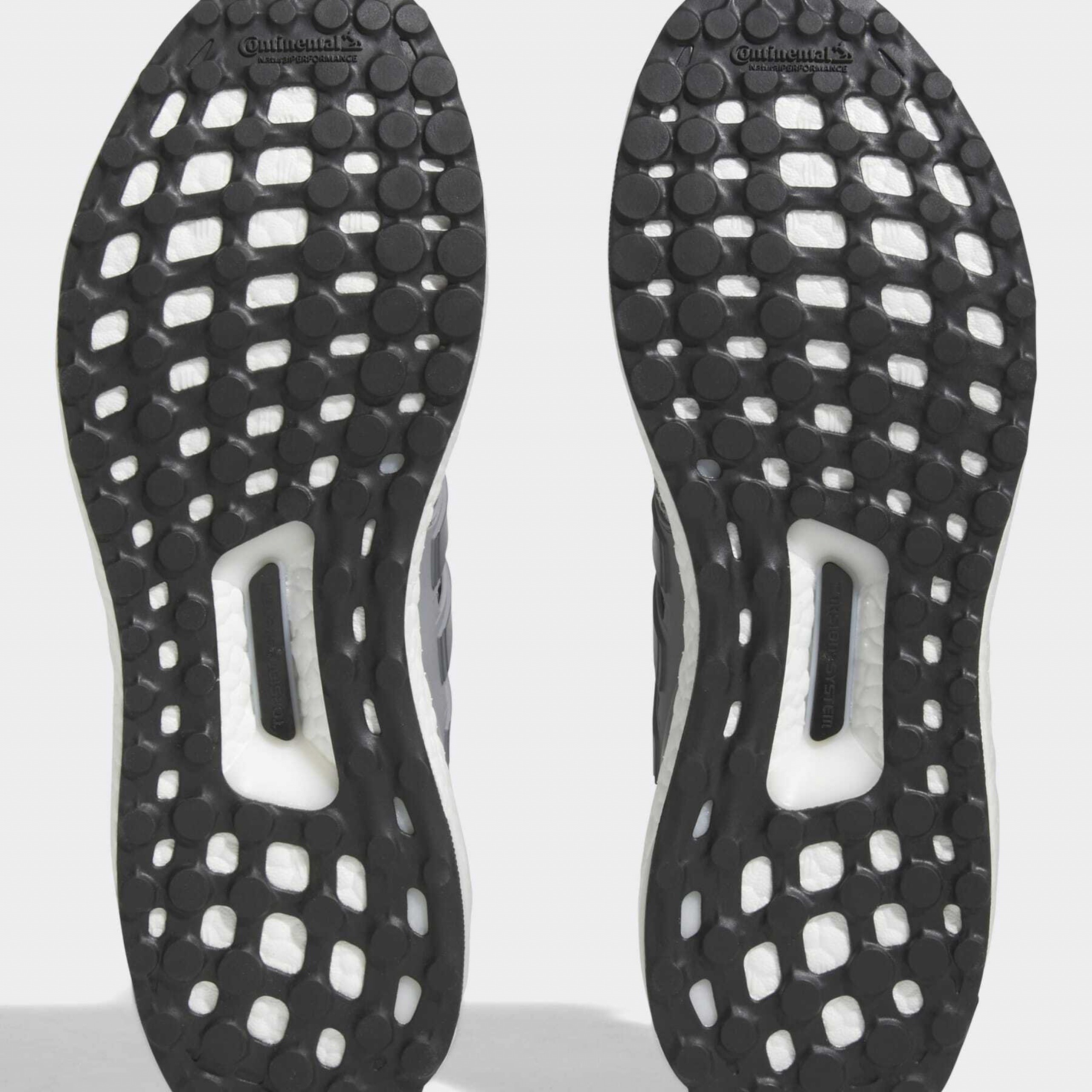 Фото № 3 с приближением к товару «‎Adidas Ultraboost 1.0 »