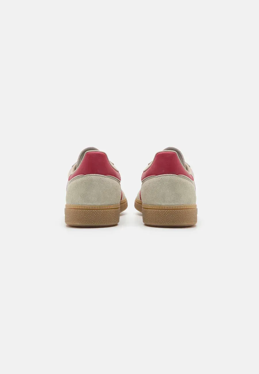 Фото № 3 с приближением к товару «‎HANDBALL SPEZIAL UNISEX»