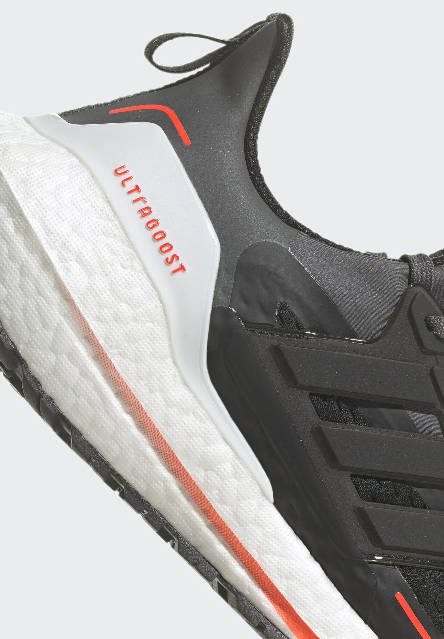 Фото № 5 с приближением к товару «‎Adidas Ultraboost 21 Performance Cold.rdy»