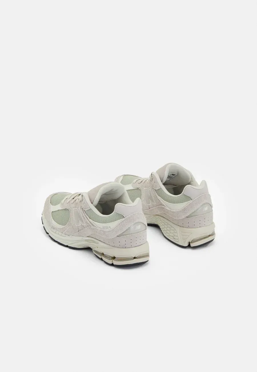 Фото № 3 с приближением к товару «‎M2002 UNISEX»