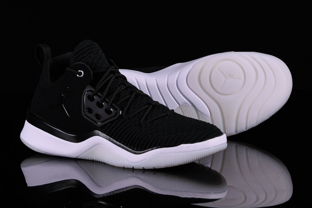 Фото № 1 с приближением к товару «‎Nike Air Jordan Dna LX Oreo »