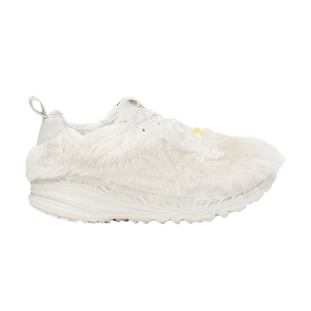 CA805 x UGG 2020 White