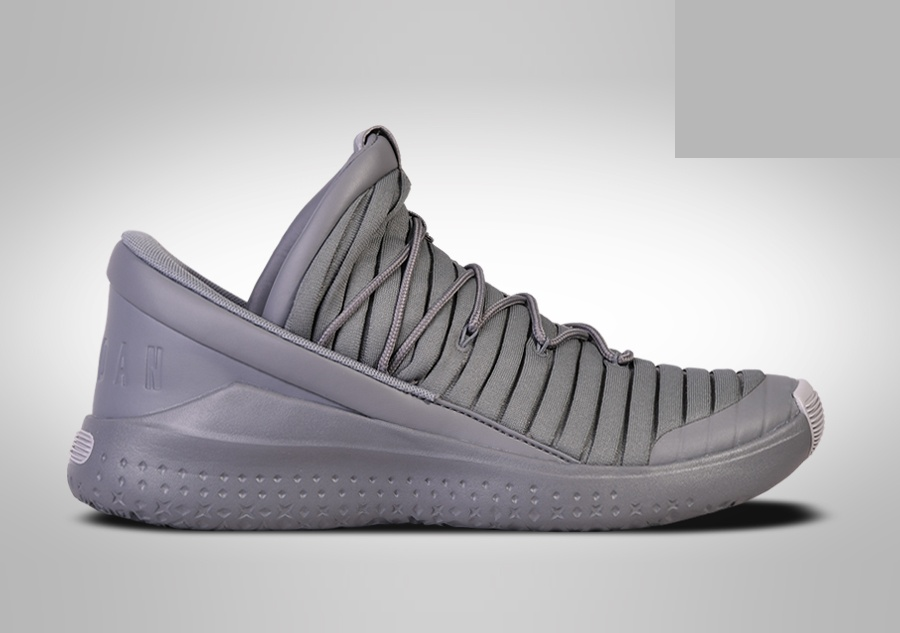 Фото № 1 с приближением к товару «‎Nike Air Jordan Flight Luxe Cool »