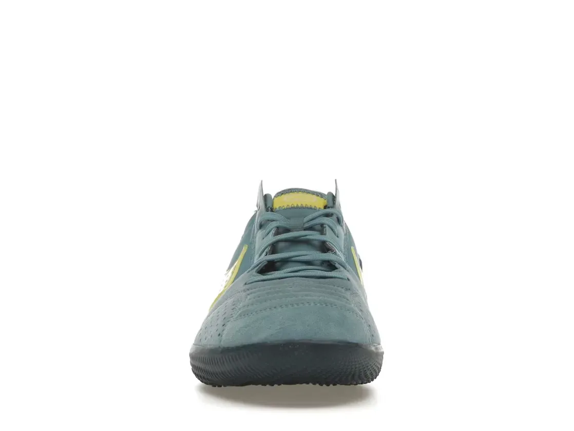 Фото № 2 с приближением к товару «‎Nike Streetgato»