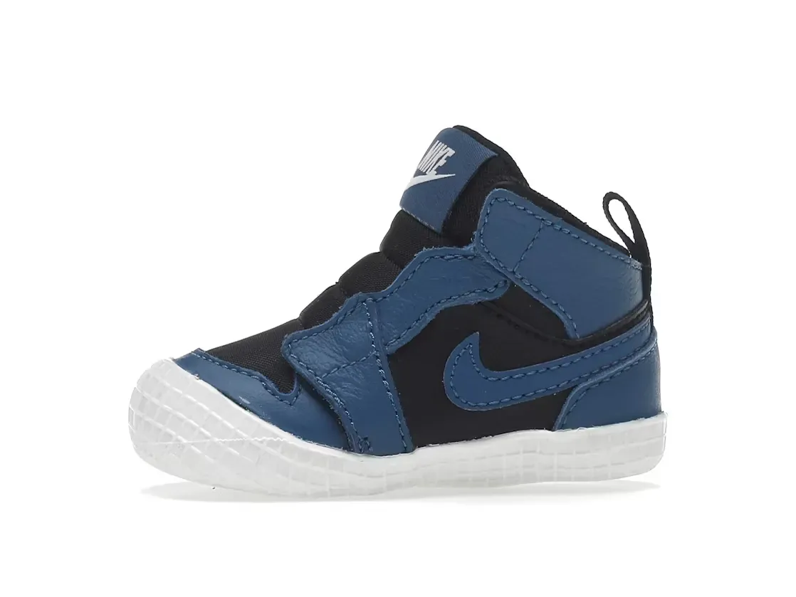 Фото № 3 с приближением к товару «‎Jordan 1 Crib Bootie»