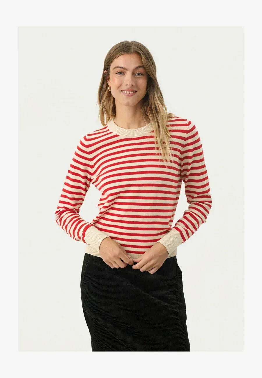 Фото № 1 с приближением к товару «‎GERTIE»