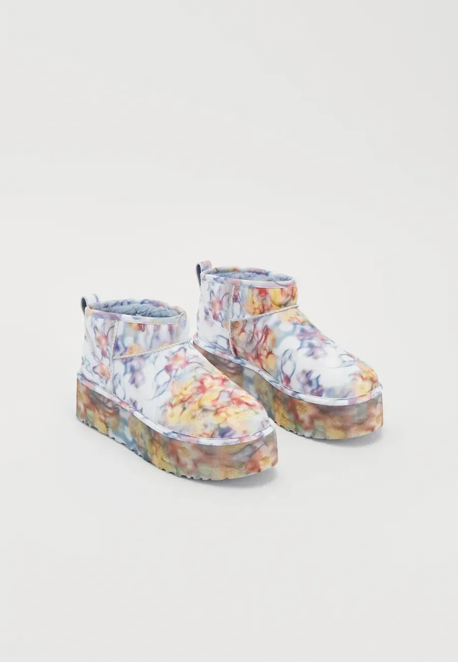 Фото № 1 с приближением к товару «‎UGG COLLINA STRADA ULTRA MINI PLATFORM»