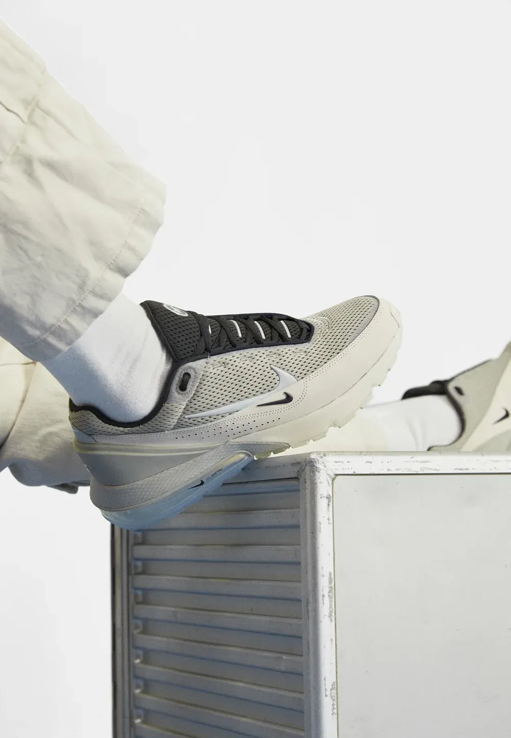 Фото № 2 с приближением к товару «‎NIKE AIR MAX PULSE»