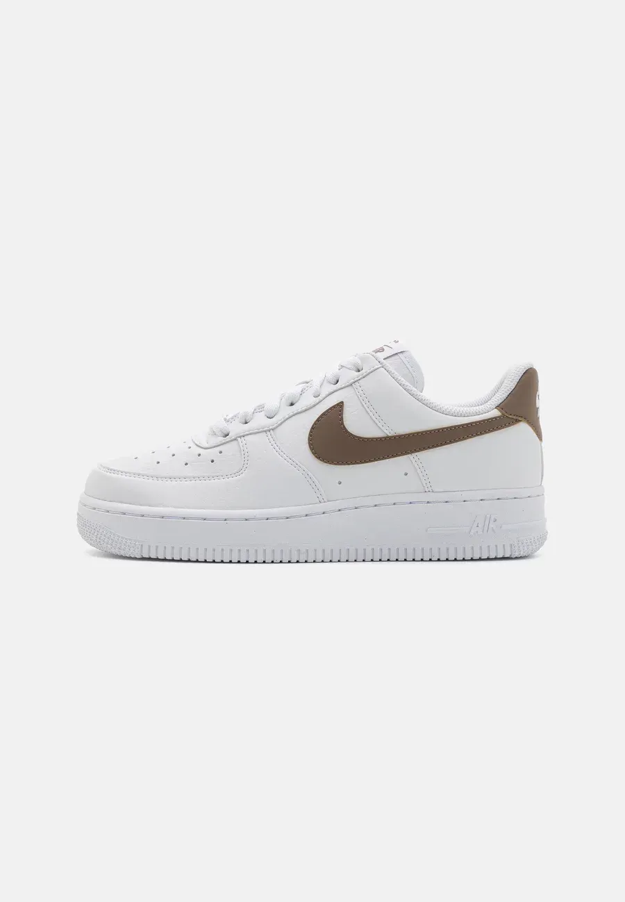 Фото № 1 с приближением к товару «‎AIR FORCE 1 07 NEXT NATURE»