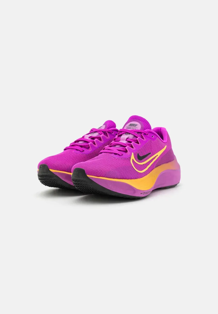Фото № 2 с приближением к товару «‎ZOOM FLY 5»