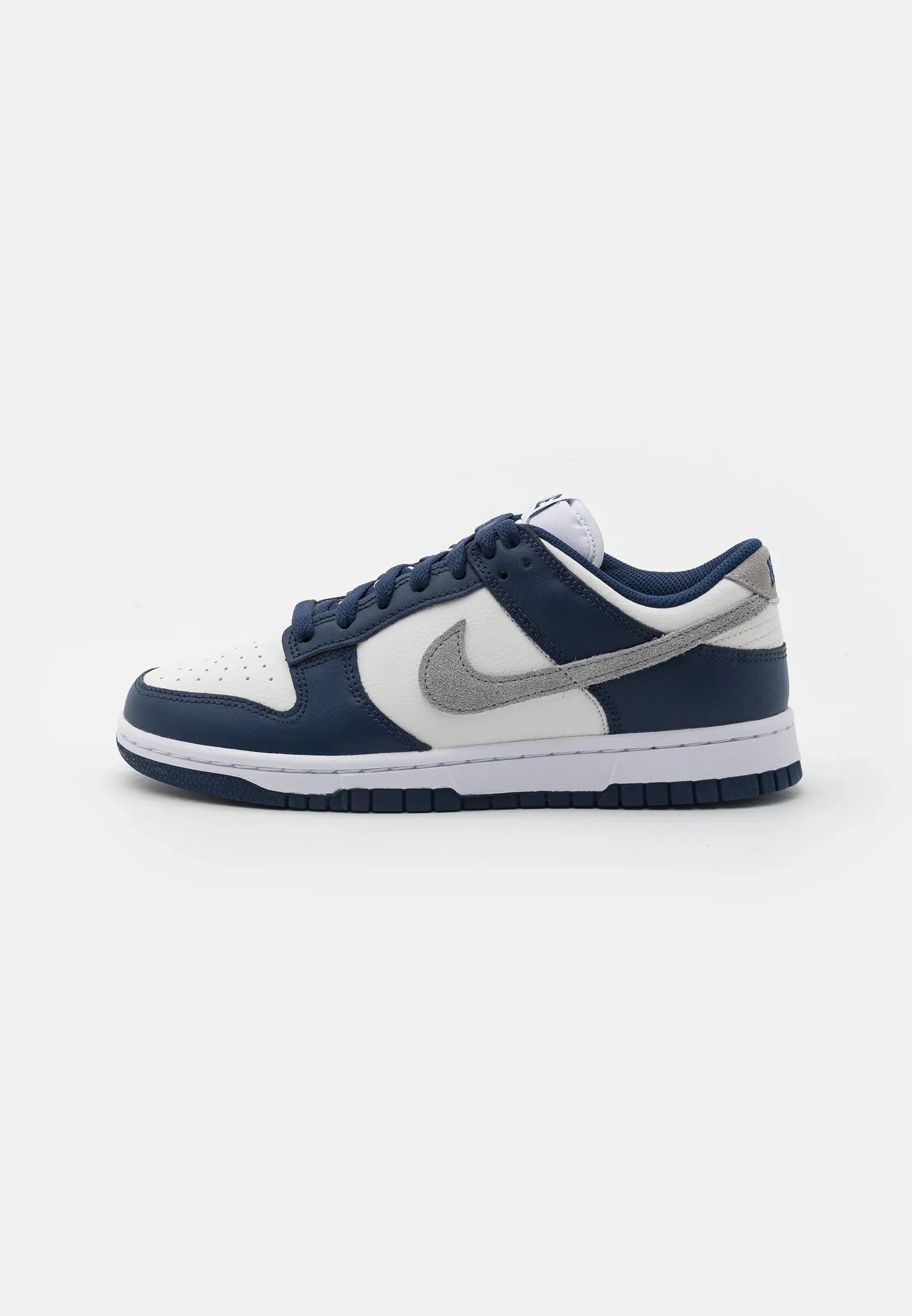 Фото № 1 с приближением к товару «‎DUNK UNISEX»