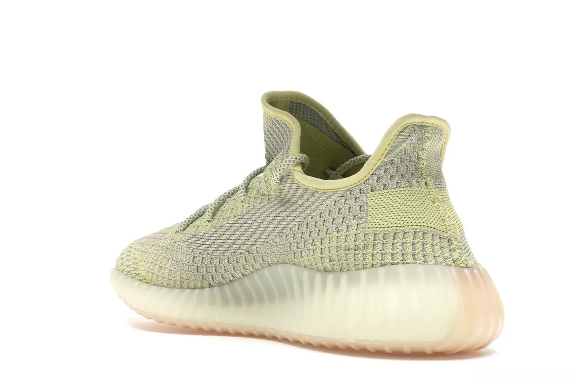 Фото № 5 с приближением к товару «‎adidas Yeezy Boost 350 V2 Antlia (Non-Reflective)»