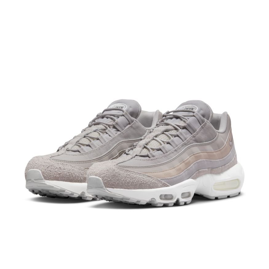 Фото № 3 с приближением к товару «‎Nike Air Max 95 SE»
