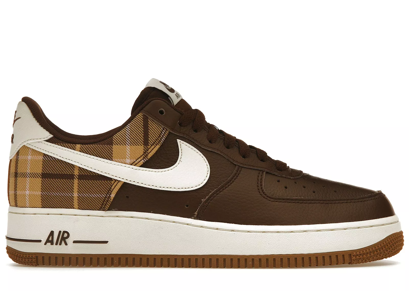 Фото № 1 с приближением к товару «‎Nike Air Force 1 Low 07 LX Brown Plaid»