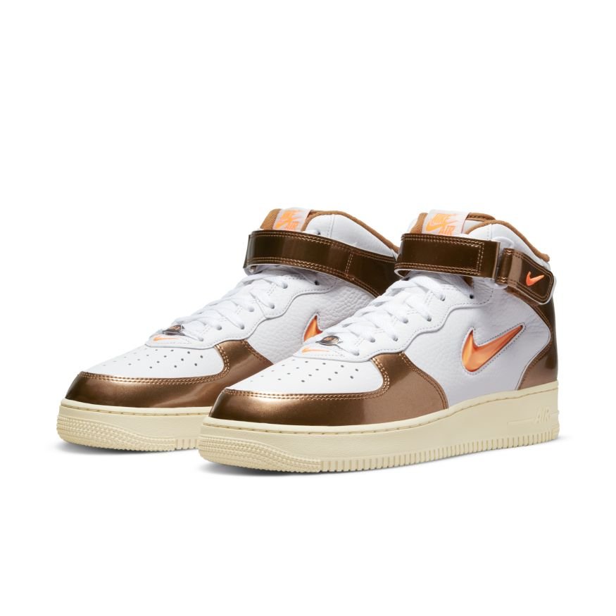 Фото № 3 с приближением к товару «‎Nike Air Force 1 QS»