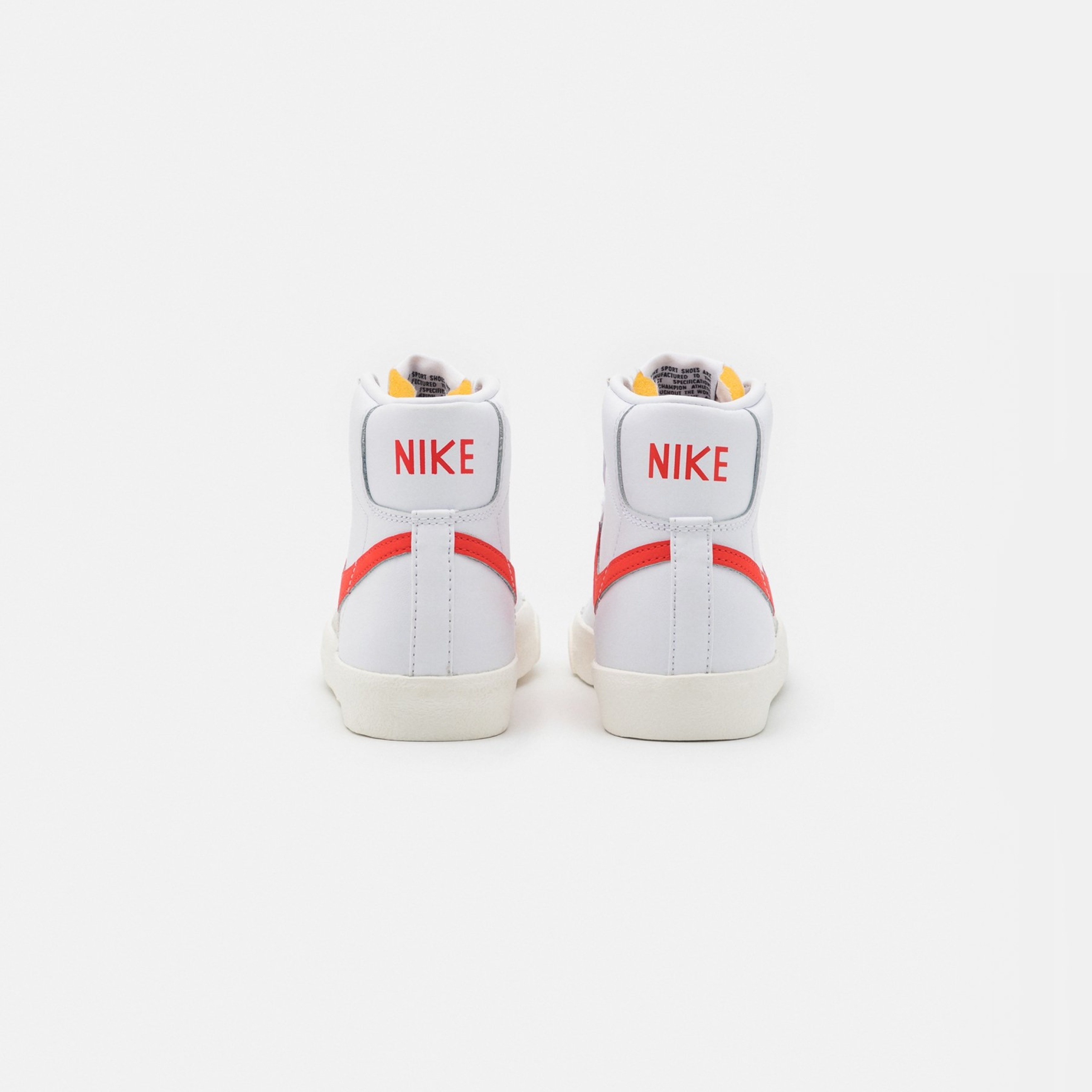 Фото № 3 с приближением к товару «‎Nike Blazer 77 »