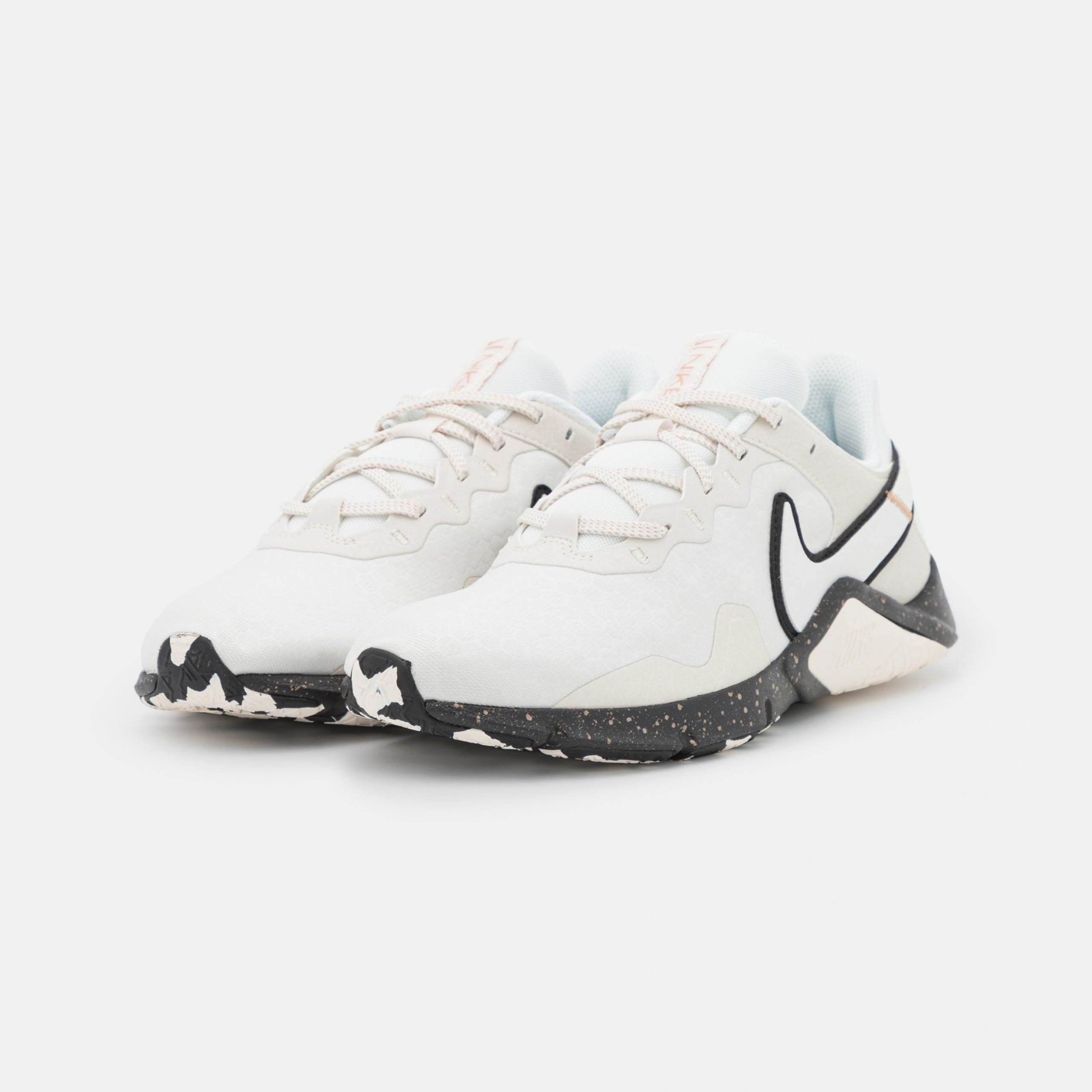 Фото № 2 с приближением к товару «‎Nike Legend Essential 2 Prm»