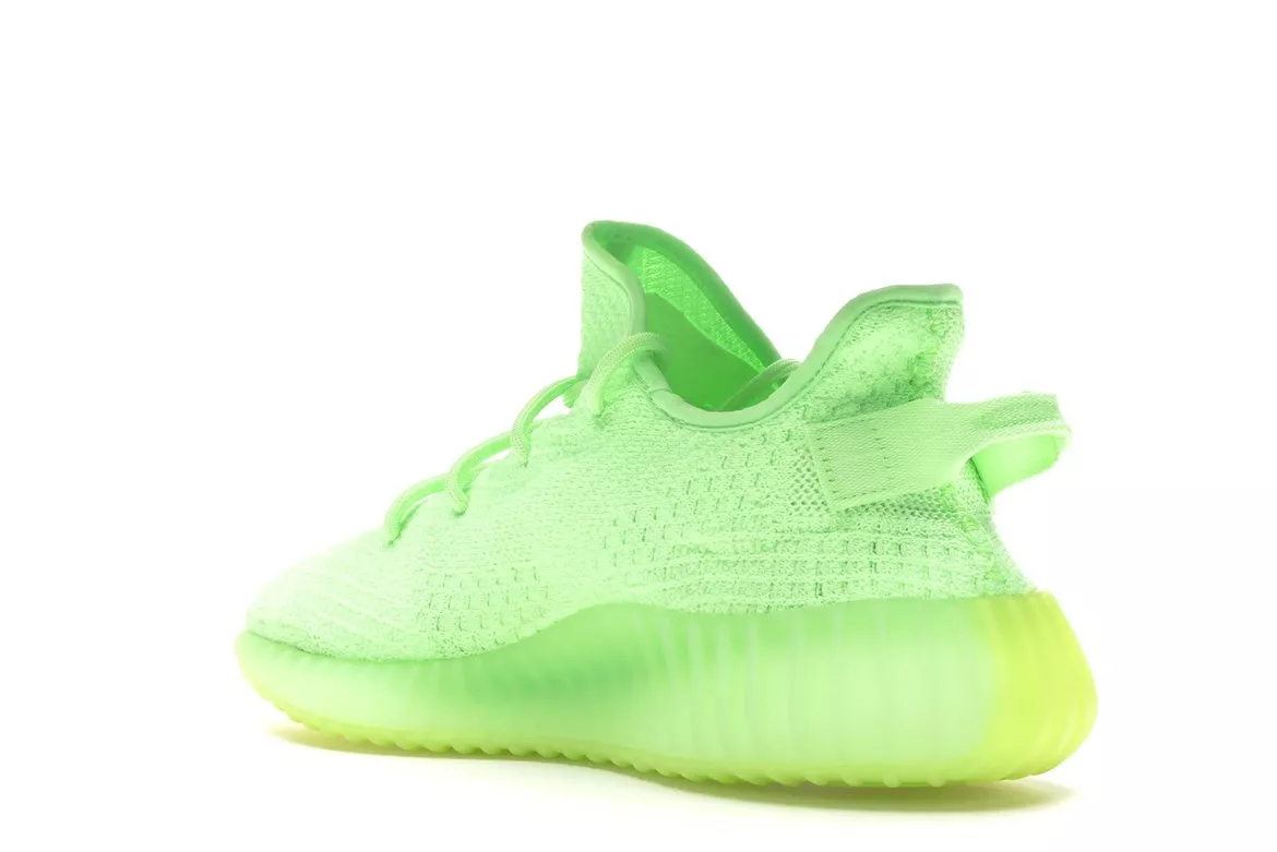 Фото № 6 с приближением к товару «‎adidas Yeezy Boost 350 V2 Glow»