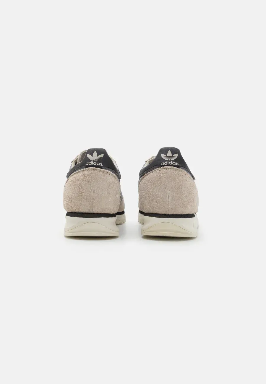 Фото № 3 с приближением к товару «‎SL 72 RS UNISEX»