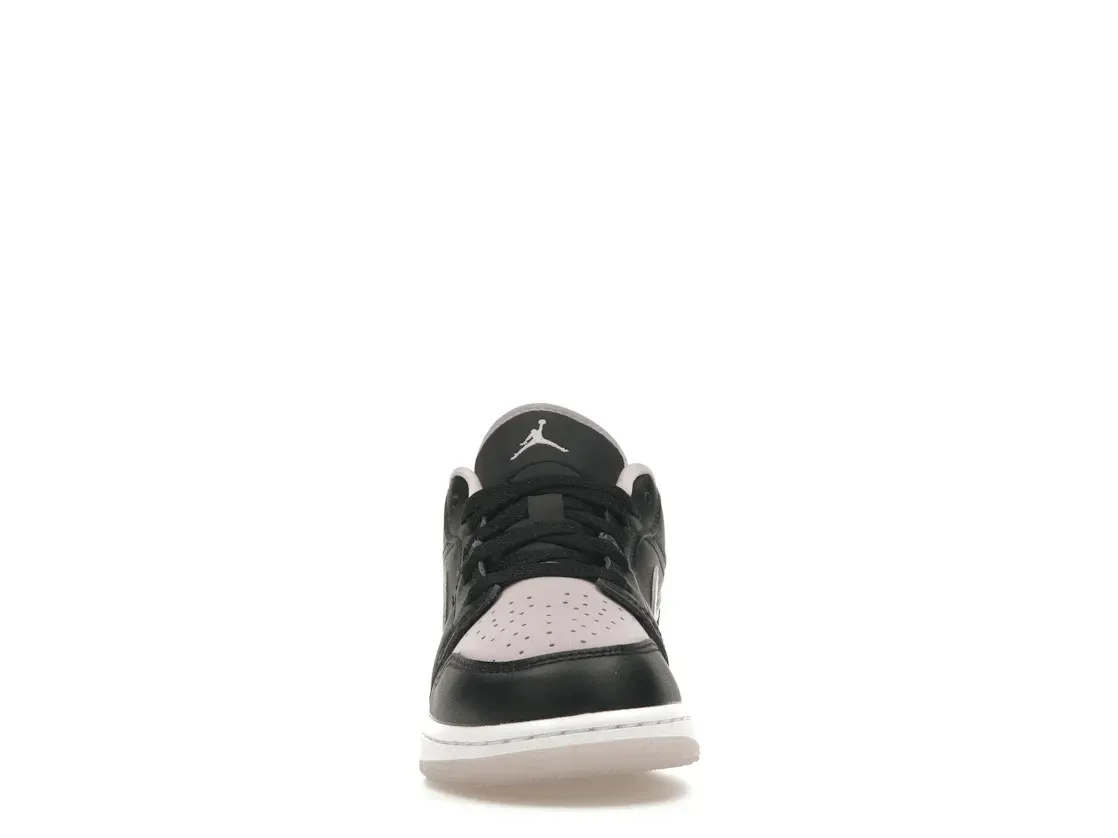 Фото № 2 с приближением к товару «‎Jordan 1 Low SE Black Iced Lilac »