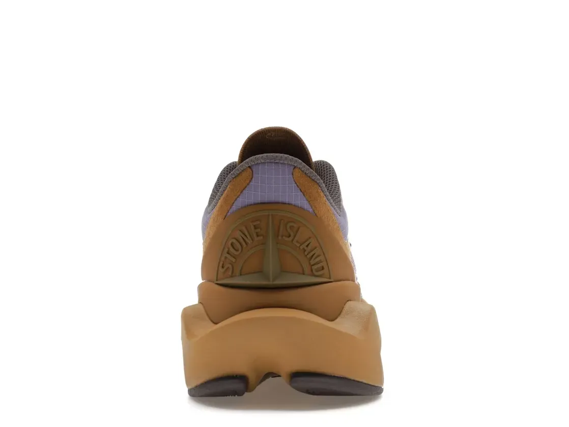 Фото № 4 с приближением к товару «‎New Balance FuelCell C_1»