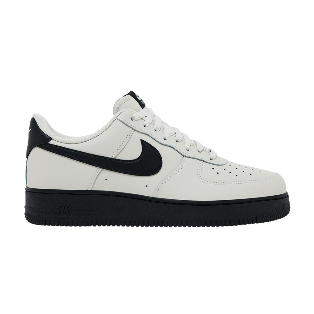 Nike Air Force 1 07 Light Bone Black
