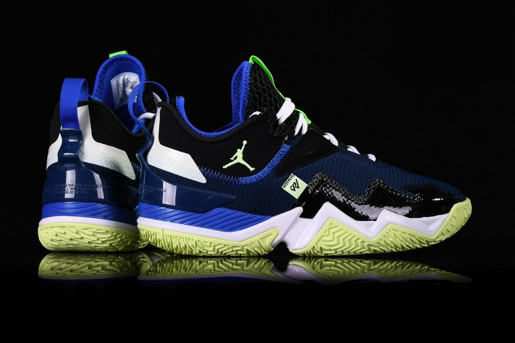 Фото № 2 с приближением к товару «‎Nike Air Jordan Westbrook One Take Hyper Royal Volt »