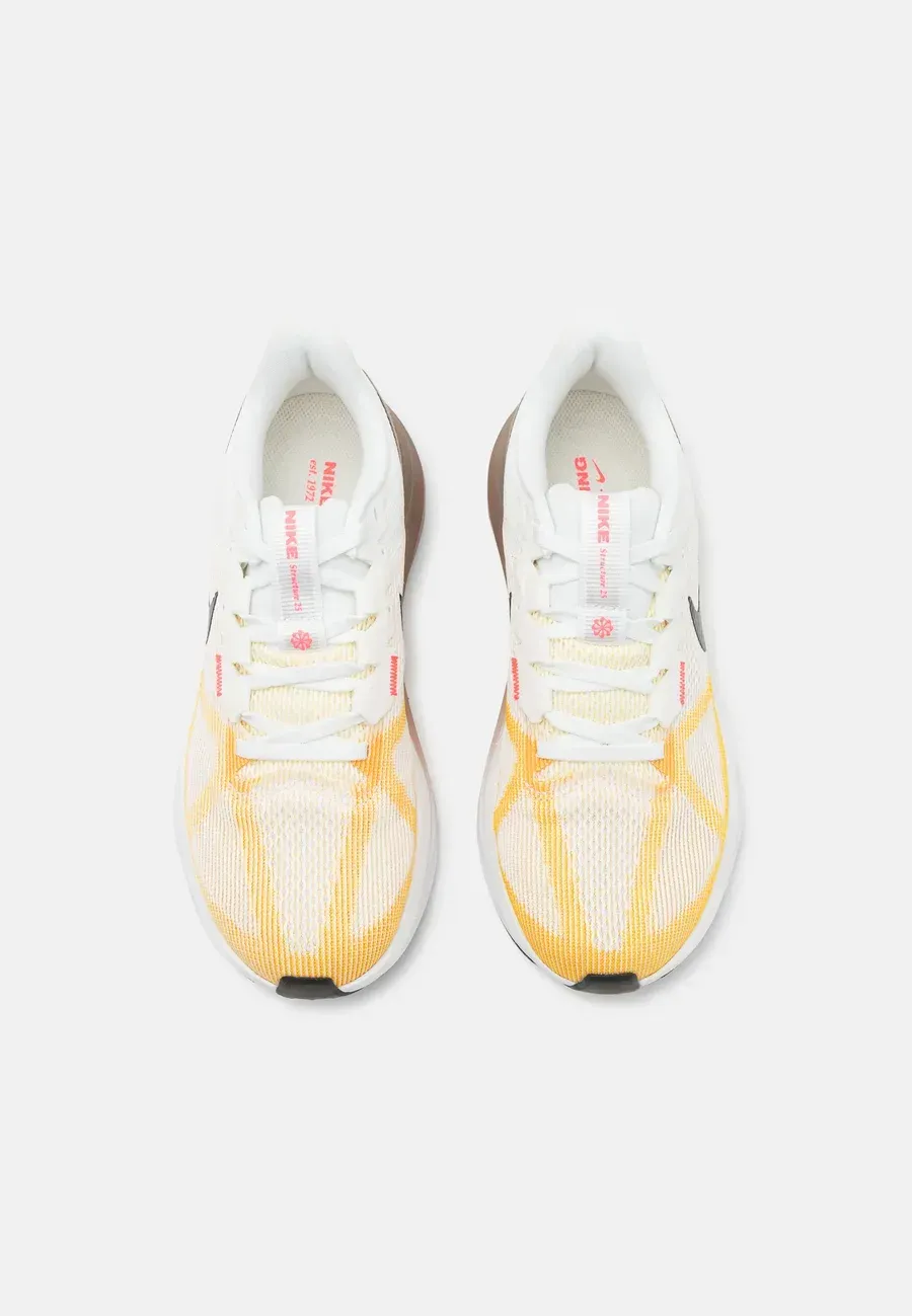 Фото № 4 с приближением к товару «‎AIR ZOOM STRUCTURE 25»