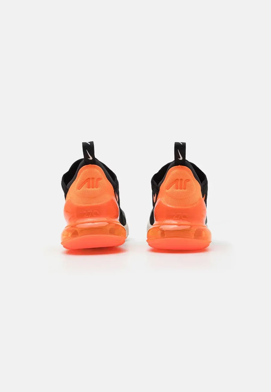 Фото № 3 с приближением к товару «‎AIR MAX 270»
