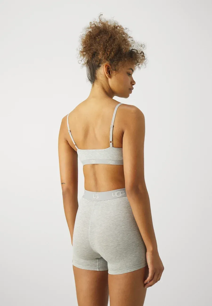 Фото № 3 с приближением к товару «‎ALEXIAH BOY»