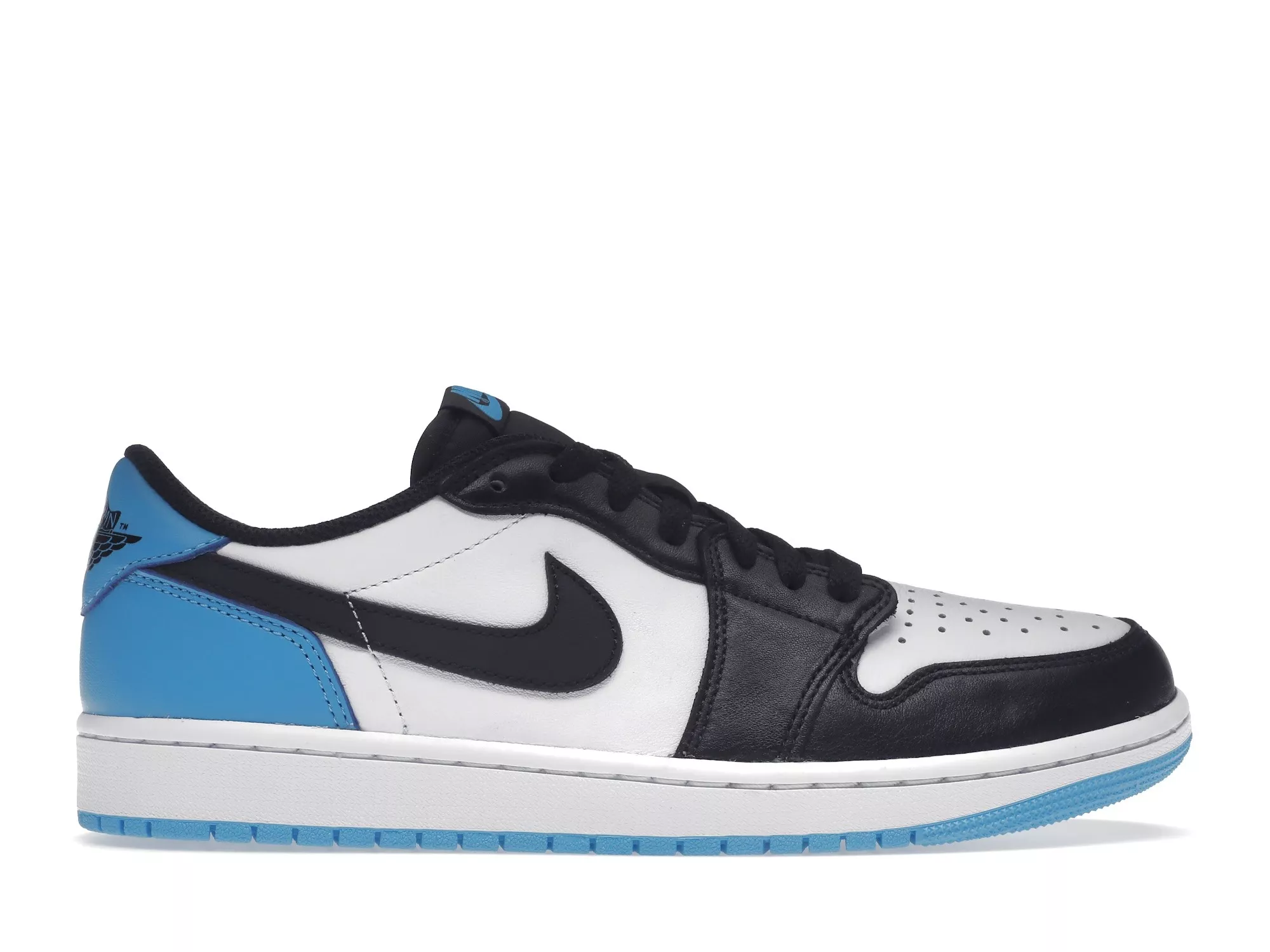 Фото № 1 с приближением к товару «‎Jordan 1 Retro Low OG Black Dark Powder Blue»