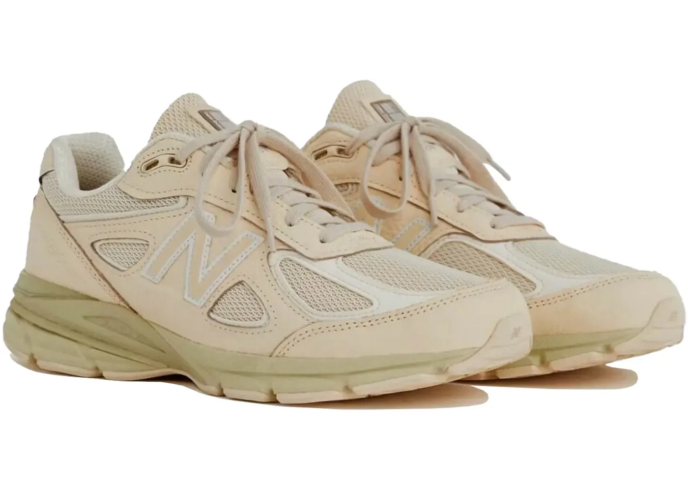 New Balance 990v4