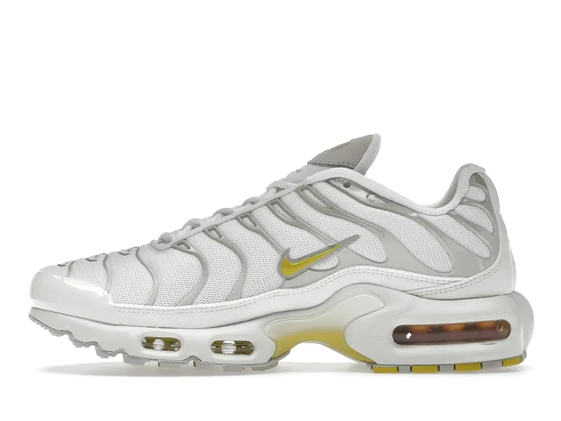 Фото № 3 с приближением к товару «‎Nike Air Max Plus White Bone Celery »
