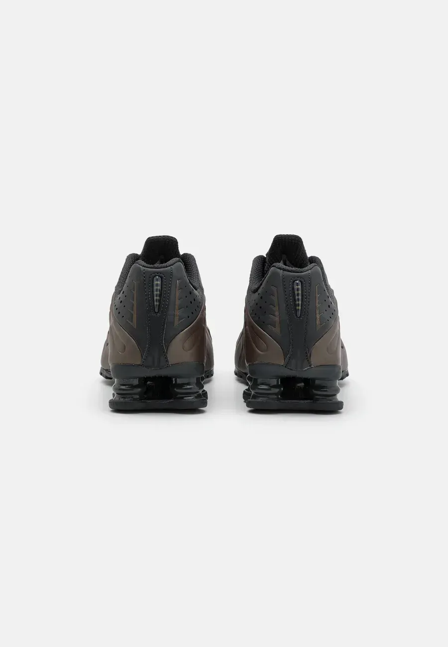 Фото № 3 с приближением к товару «‎SHOX R4»