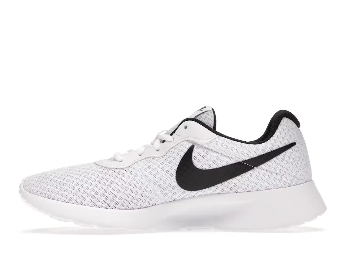 Фото № 3 с приближением к товару «‎Nike Tanjun»