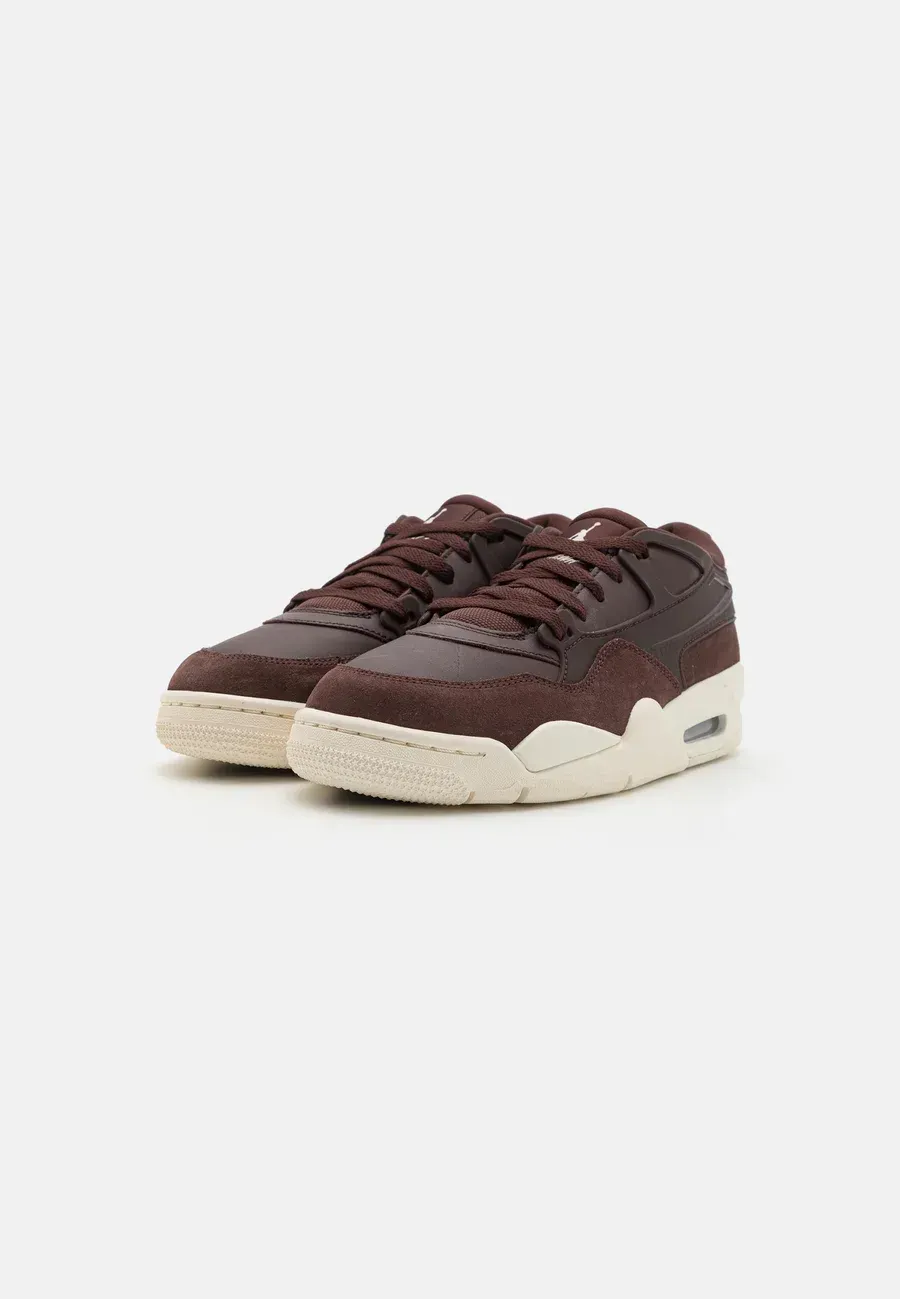 Фото № 2 с приближением к товару «‎AIR JORDAN 4 RM»
