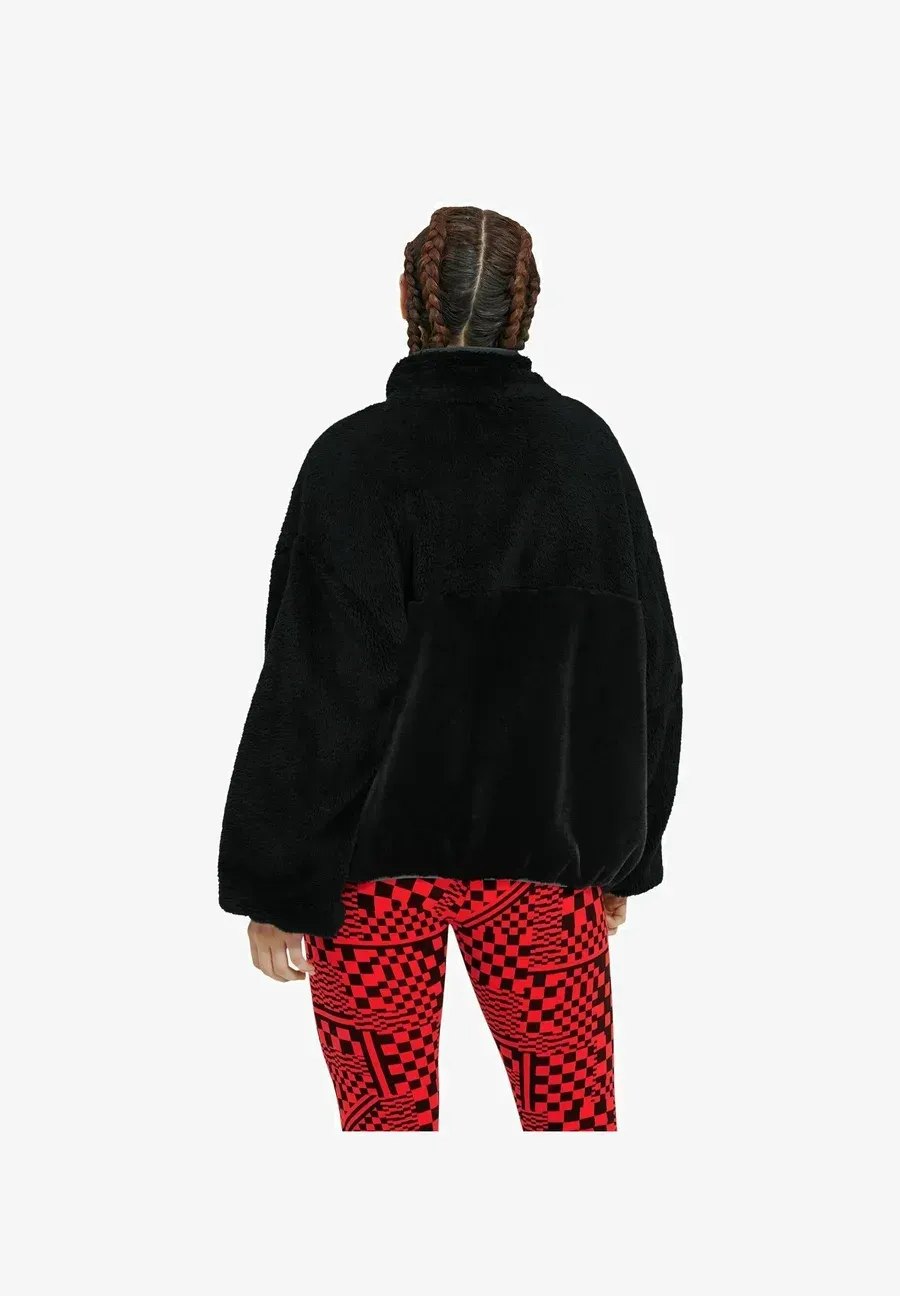 Фото № 4 с приближением к товару «‎MARLENE JACKET»